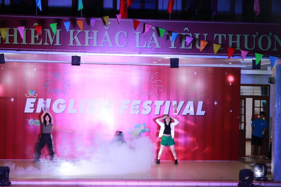 ENGLISH FESTIVAL 2022 – MASHUP DANCE