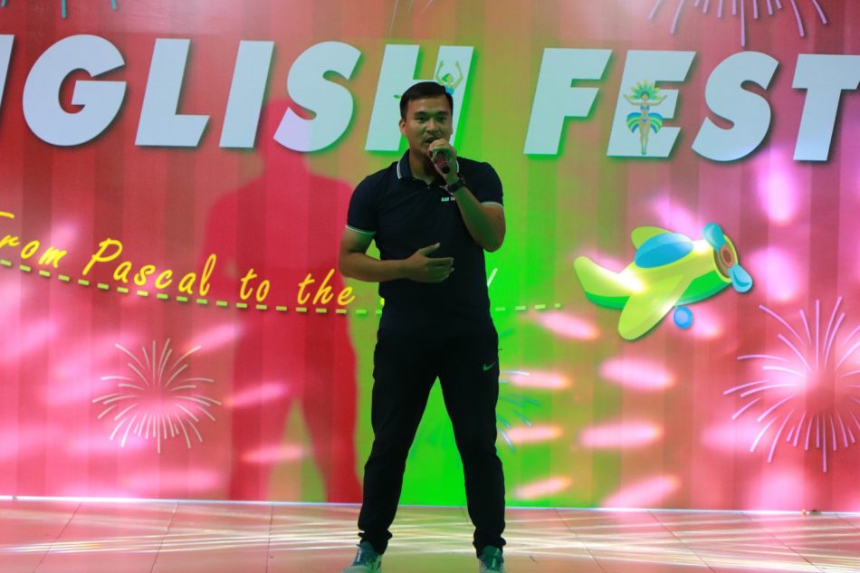 ENGLISH FESTIVAL 2022 – HÁT “ĐÓN BÌNH MINH”