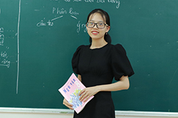 Cô Nguyễn Thu Hiền – GV Ngữ văn