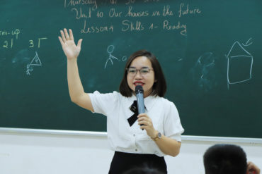 TUYỂN GIÁO VIÊN TIẾNG ANH – THÁNG 7/2023