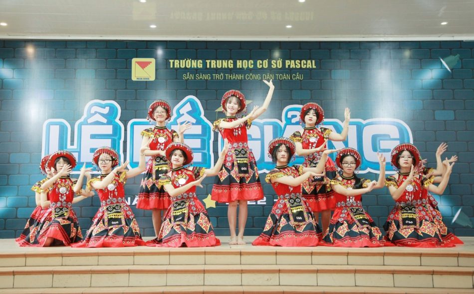 MỜI ANH VỀ TÂY BẮC – BẾ GIẢNG NĂM HỌC 2022 – 2023