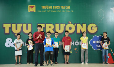 TRAO HỌC BỔNG TRONG KỲ TUYỂN SINH VÀO LỚP 6 KHÓA 14