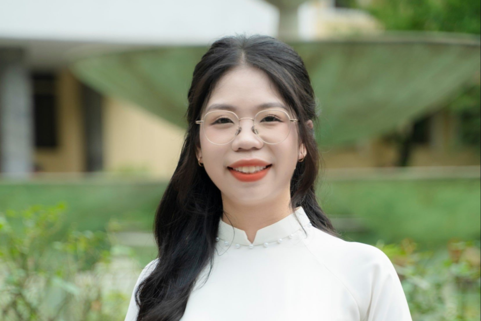 Cô Đinh Thị Thanh Hoa – GV Ngữ văn