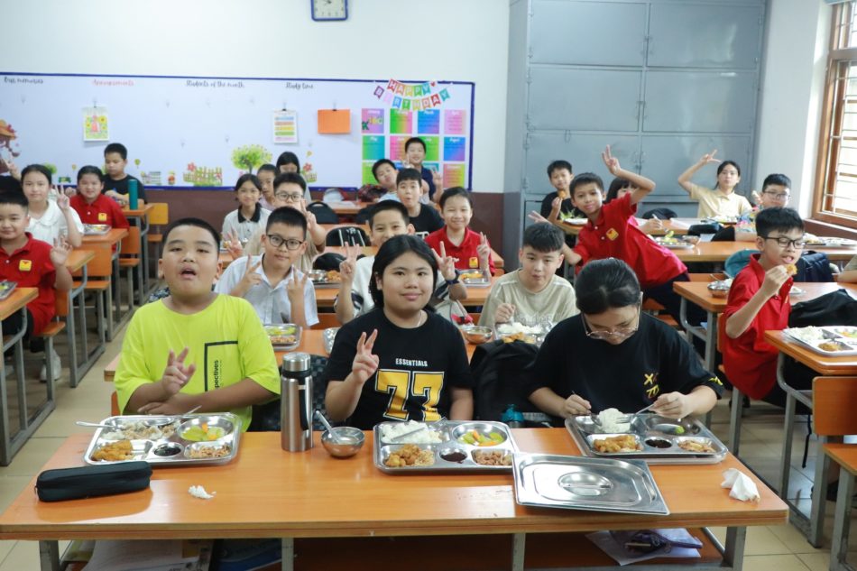 NHỮNG BỮA TRƯA ĐẦU TIÊN Ở PASCAL