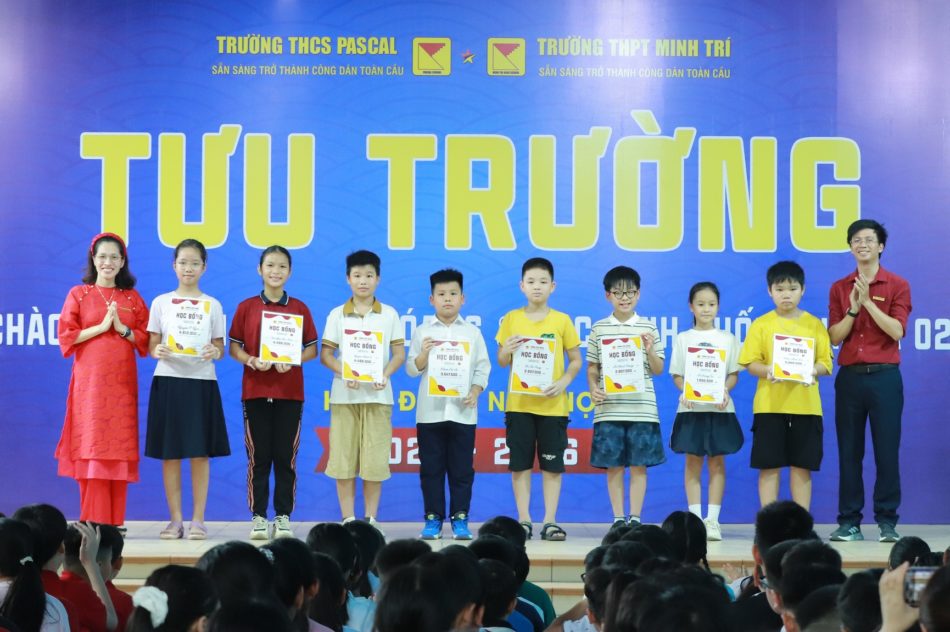 TRAO HỌC BỔNG KỲ TUYỂN SINH KHÓA 16 NĂM HỌC 2025 – 2026