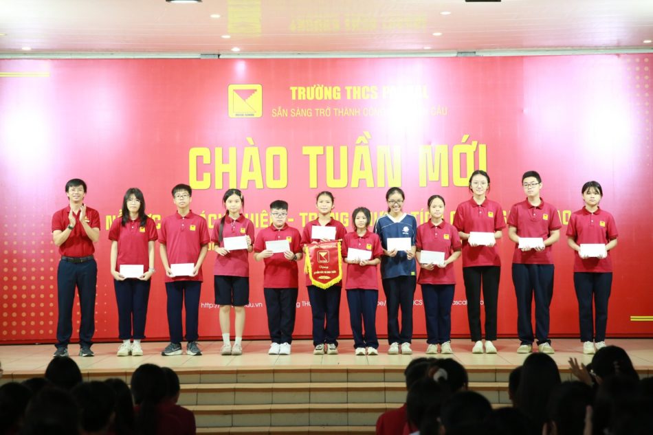 CHÀO TUẦN MỚI 29/9 – KHEN THƯỞNG HỌC SINH TIÊU BIỂU, HỌC SINH TIẾN BỘ NHIỀU NHẤT THÁNG 9/2025