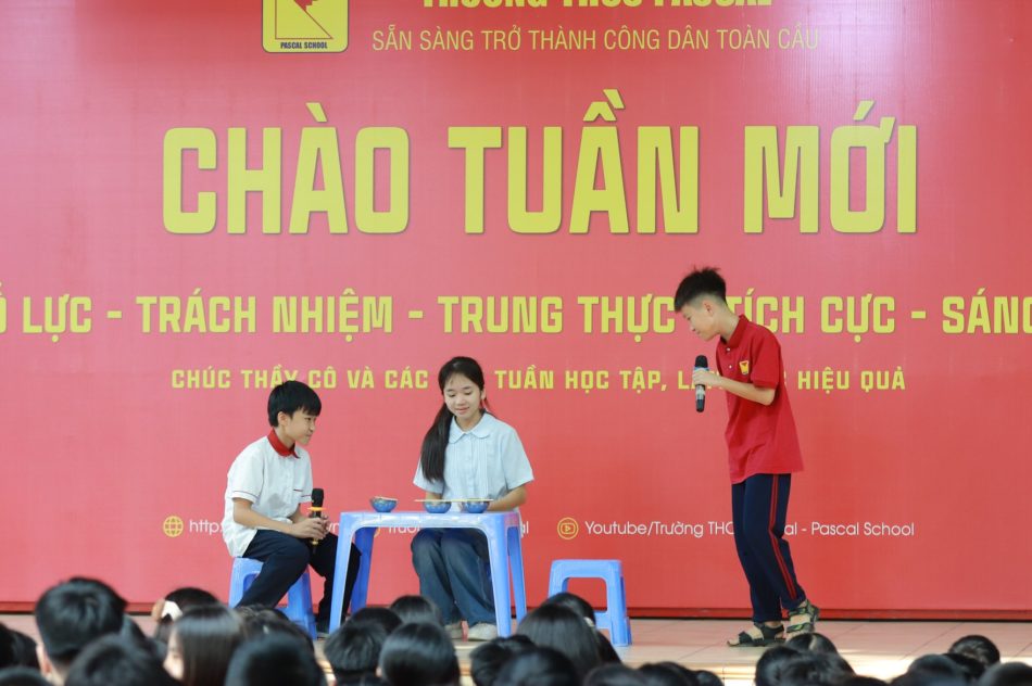 📹SINH HOẠT THEO CHỦ ĐỀ: YÊU THƯƠNG GỬI NỬA THẾ GIỚI – LỚP 7B VÀ CÁC TIẾT MỤC VĂN NGHỆ CHÀO TUẦN MỚI 20/10