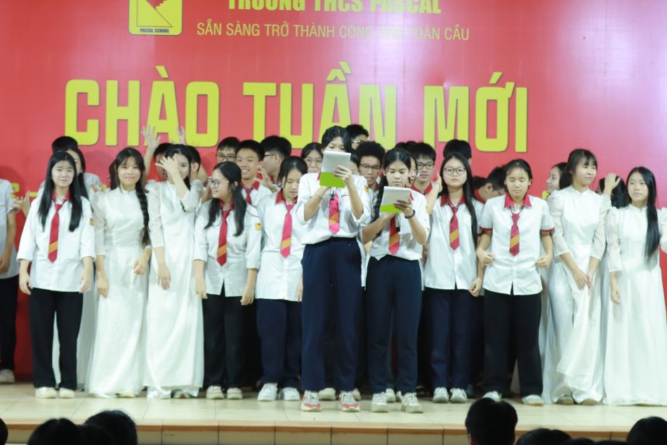 📹SINH HOẠT THEO CHỦ ĐỀ “MÓN QUÀ VÔ HÌNH” – LỚP 9D