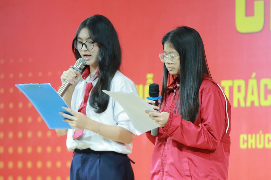 CHÀO TUẦN MỚI 03/11 – KHEN THƯỞNG HỌC SINH TIÊU BIỂU, HỌC SINH TIẾN BỘ NHIỀU NHẤT THÁNG 10/2025