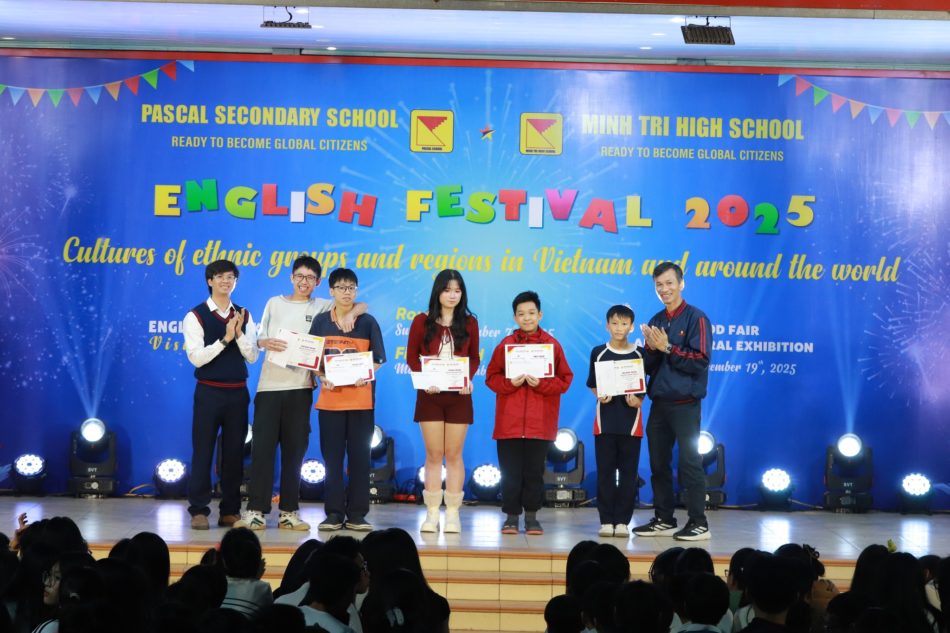 TRAO GIẢI CUỘC THI THUYẾT TRÌNH TIẾNG ANH MÙA THỨ 7 NĂM 2025