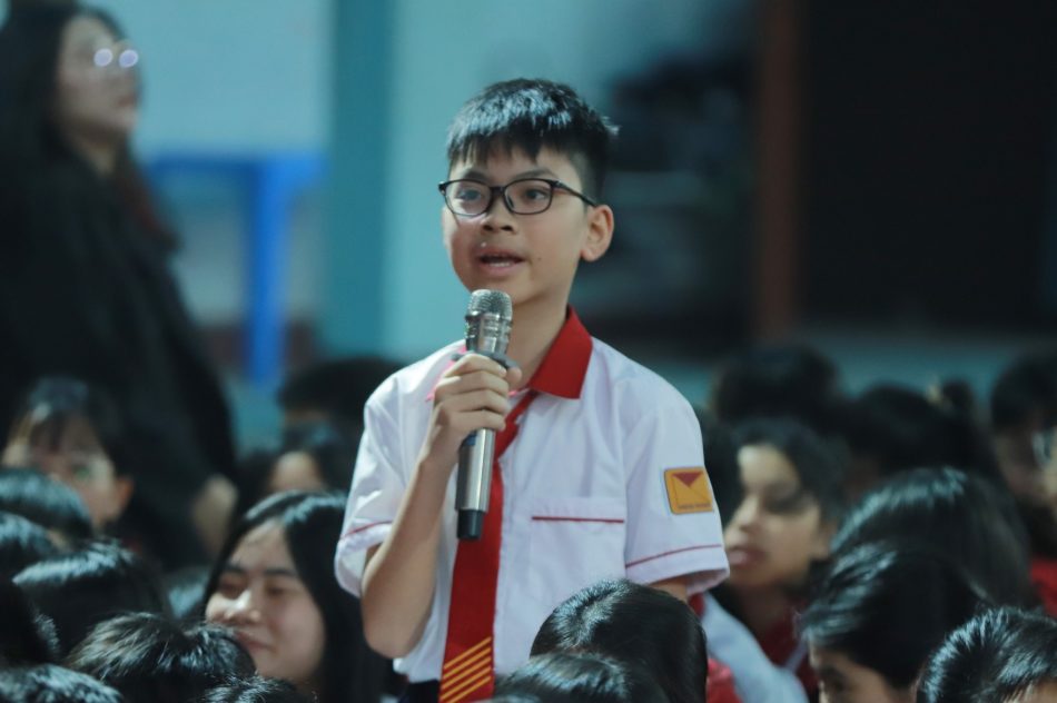 📹HỌC SINH PHẢN BIỆN CÁC Ý KIẾN CỦA THẦY CHỦ TỊCH TRONG GIỜ CHÀO CỜ 19/01/2026