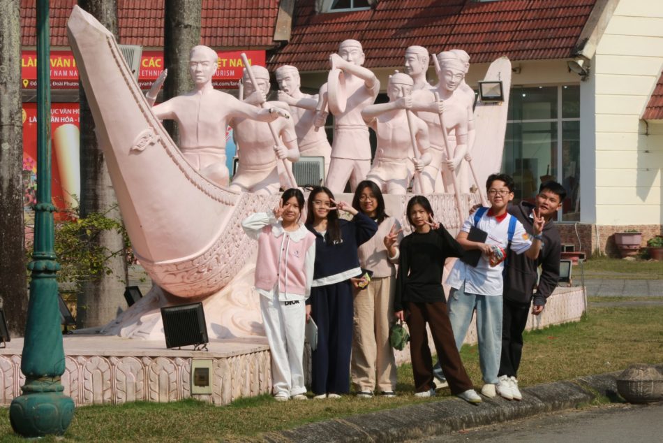 NGOẠI KHÓA TIẾNG ANH 2026: HÀNH TRÌNH KHÁM PHÁ DI SẢN 54 DÂN TỘC VIỆT NAM