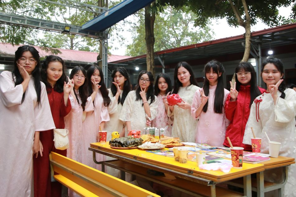 “𝐂𝐡𝐚̀𝐨 𝐱𝐮𝐚̂𝐧”: 𝐒𝐚̆́𝐜 𝐓𝐞̂́𝐭 𝐫𝐮̛̣𝐜 𝐫𝐨̛̃ 𝐭𝐚̣𝐢 𝐏𝐚𝐬𝐜𝐚𝐥 – 𝐌𝐢𝐧𝐡 𝐓𝐫𝐢́