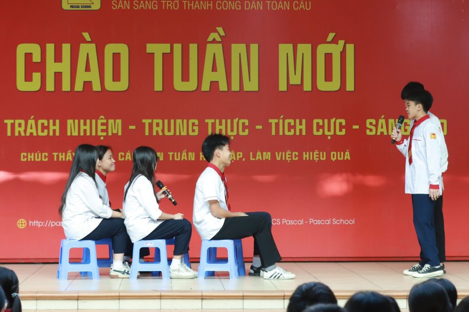 📹SINH HOẠT THEO CHỦ ĐỀ “VIỆT NAM – MỘT MÁI NHÀ CHUNG” – LỚP 8B