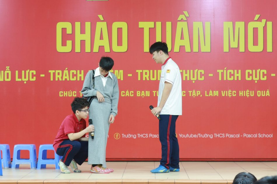 📹SINH HOẠT THEO CHỦ ĐỀ “8/3 – GỬI LỜI YÊU THƯƠNG” – LỚP 8D